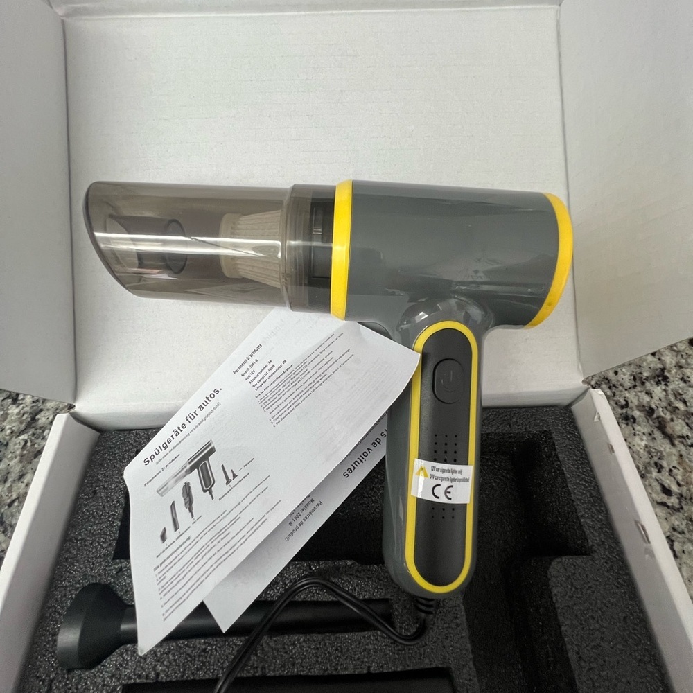 APEX Car Vacuum Cleaner - Picture 3 of 9